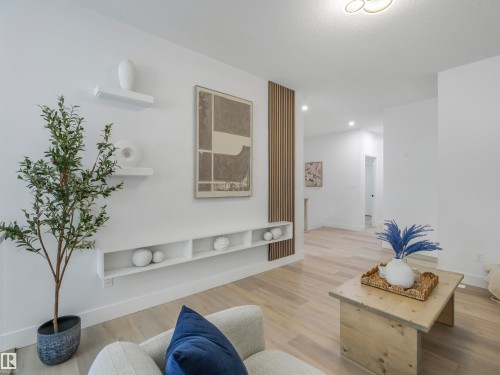 3519 45 Avenue, Beaumont, AB - Indoor