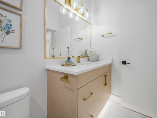 3519 45 Avenue, Beaumont, AB - Indoor Photo Showing Bathroom