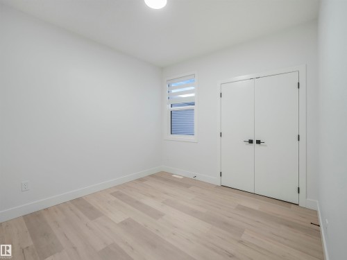 3519 45 Avenue, Beaumont, AB - Indoor Photo Showing Other Room