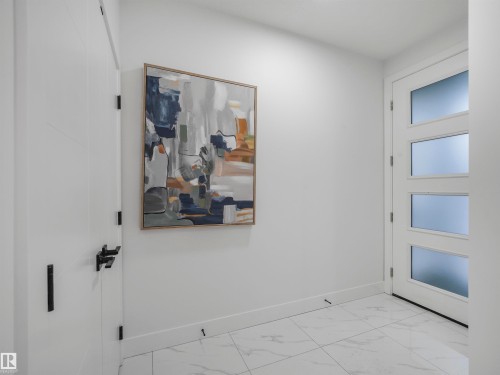 3519 45 Avenue, Beaumont, AB - Indoor Photo Showing Other Room