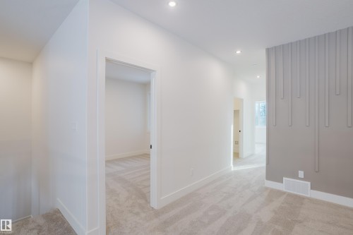 218 Edgemont Green Green, Edmonton, AB - Indoor Photo Showing Other Room