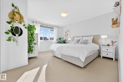 1954 119A Street, Edmonton, AB - Indoor Photo Showing Bedroom