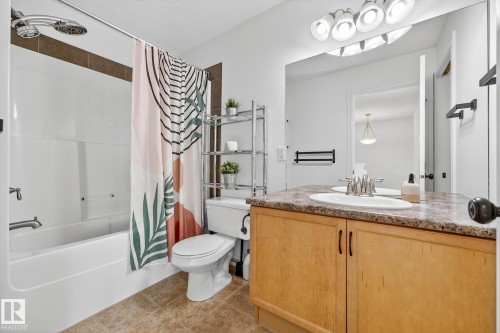 1954 119A Street, Edmonton, AB - Indoor Photo Showing Bathroom