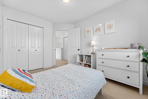 1954 119A Street, Edmonton, AB - Indoor Photo Showing Bedroom