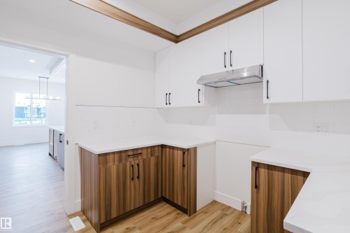 709 Elderberry Close, Edmonton, AB - Indoor