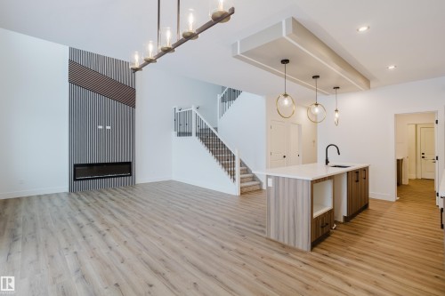 709 Elderberry Close, Edmonton, AB - Indoor