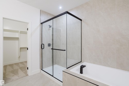 709 Elderberry Close, Edmonton, AB - Indoor Photo Showing Bathroom