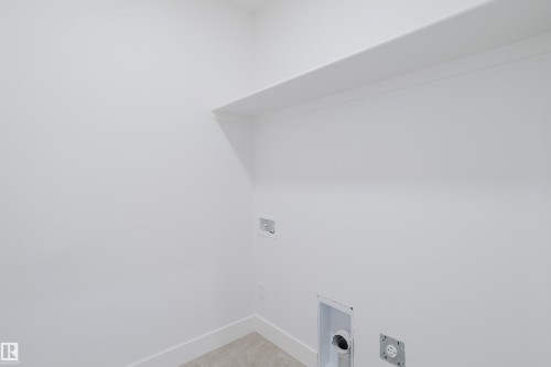 709 Elderberry Close, Edmonton, AB - Indoor