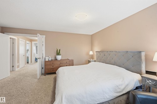 2292 Warry Loop, Edmonton, AB - Indoor Photo Showing Bedroom