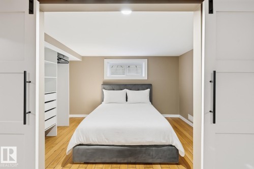 2292 Warry Loop, Edmonton, AB - Indoor Photo Showing Bedroom