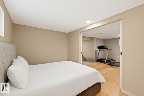 2292 Warry Loop, Edmonton, AB - Indoor Photo Showing Bedroom