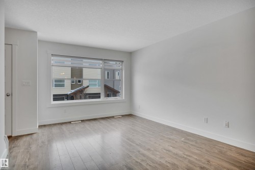 197 401 Southfork Drive, Leduc, AB - Indoor Photo Showing Other Room