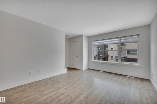 197 401 Southfork Drive, Leduc, AB - Indoor Photo Showing Living Room