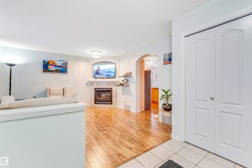 1098 Grantham Dr, Edmonton, AB - Indoor With Fireplace