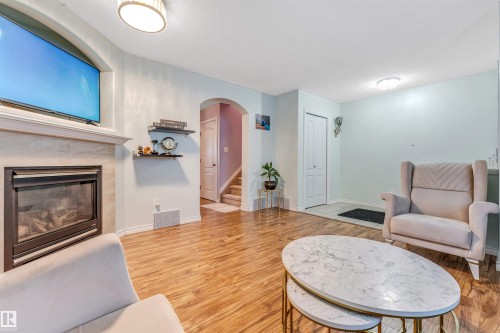 1098 Grantham Dr, Edmonton, AB - Indoor Photo Showing Living Room With Fireplace