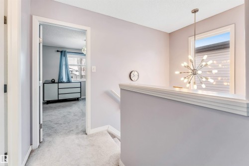 1098 Grantham Dr, Edmonton, AB - Indoor Photo Showing Other Room