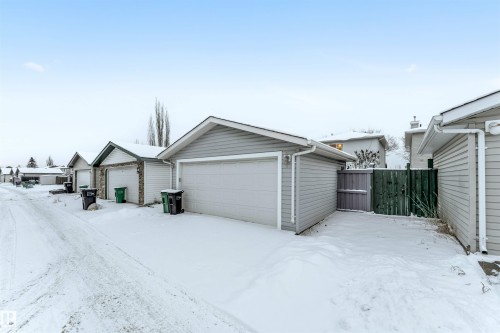1098 Grantham Dr, Edmonton, AB - Outdoor With Exterior