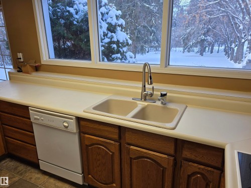 61 52349 Rge Road 233, Rural Strathcona County, AB - Indoor Photo Showing Kitchen With Double Sink