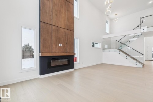 143 25122 Sturgeon Road, Rural Sturgeon County, AB - Indoor With Fireplace