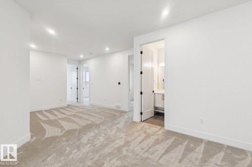 143 25122 Sturgeon Road, Rural Sturgeon County, AB - Indoor Photo Showing Other Room