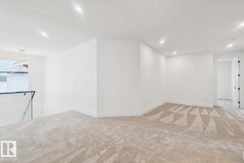 143 25122 Sturgeon Road, Rural Sturgeon County, AB - Indoor Photo Showing Other Room