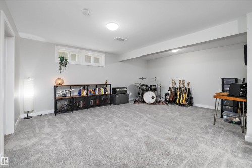 6304 94A Avenue, Edmonton, AB - Indoor Photo Showing Other Room