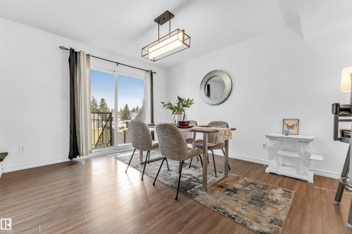 5344 38A Avenue, Edmonton, AB - Indoor Photo Showing Dining Room