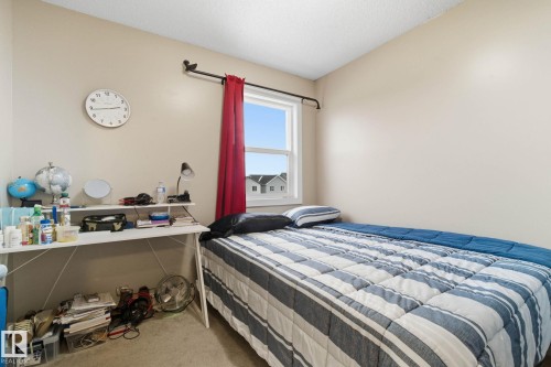5048 Andison Close, Edmonton, AB - Indoor Photo Showing Bedroom