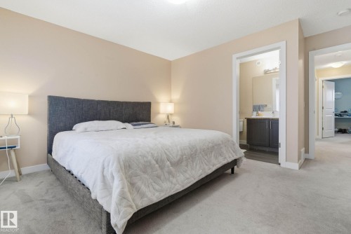 5048 Andison Close, Edmonton, AB - Indoor Photo Showing Bedroom