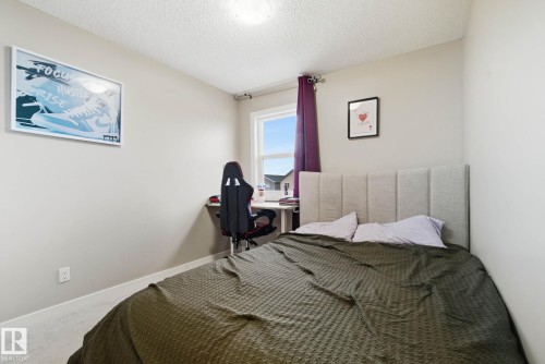 5048 Andison Close, Edmonton, AB - Indoor Photo Showing Bedroom