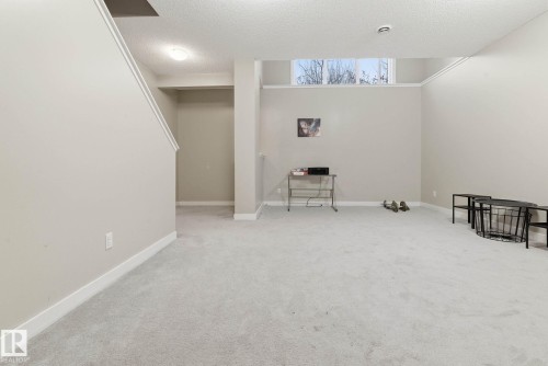 5048 Andison Close, Edmonton, AB - Indoor Photo Showing Other Room