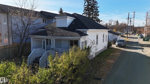 11734 87 Street  Edmonton, AB T5B 3M7