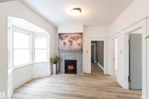 11734 87 Street, Edmonton, AB - Indoor With Fireplace
