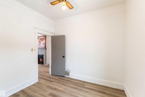 11734 87 Street, Edmonton, AB - Indoor Photo Showing Other Room