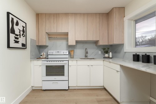 12220 51 Street, Edmonton, AB - Indoor Photo Showing Kitchen