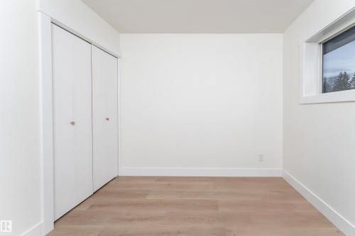 12220 51 Street, Edmonton, AB - Indoor Photo Showing Other Room