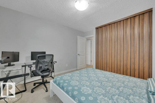 322 Willow Court, Edmonton, AB - Indoor Photo Showing Bedroom