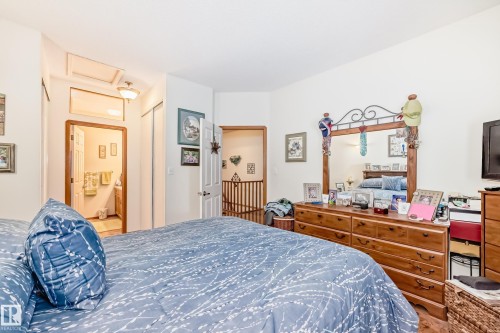 14 Linkside Place, Spruce Grove, AB - Indoor Photo Showing Bedroom
