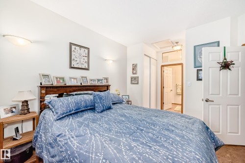 14 Linkside Place, Spruce Grove, AB - Indoor Photo Showing Bedroom