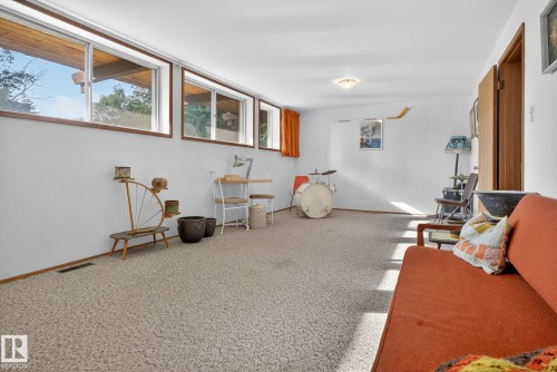 9937 82 Street, Edmonton, AB - Indoor Photo Showing Other Room