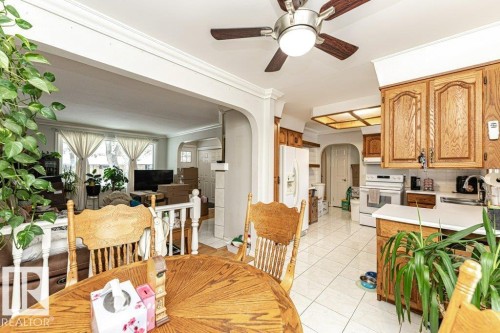 16614 105 Avenue, Edmonton, AB - Indoor Photo Showing Dining Room