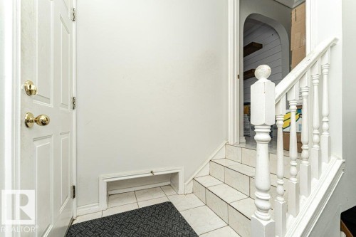 16614 105 Avenue, Edmonton, AB - Indoor Photo Showing Other Room
