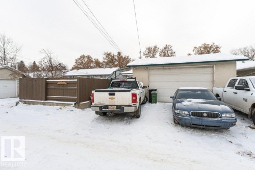 16614 105 Avenue, Edmonton, AB - Outdoor