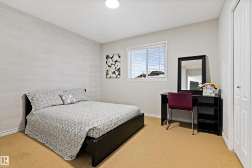 20432 50 Avenue, Edmonton, AB - Indoor Photo Showing Bedroom