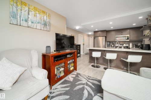 125 5504 Schonsee Drive, Edmonton, AB - Indoor