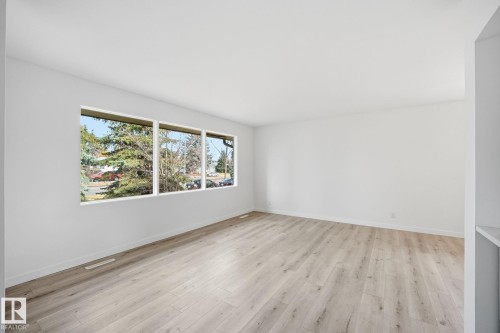 14719 87 Avenue, Edmonton, AB - Indoor