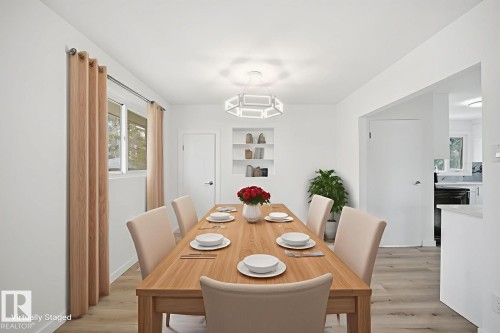 14719 87 Avenue, Edmonton, AB - Indoor Photo Showing Dining Room