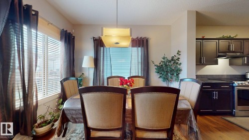 2917 16 A Avenue, Edmonton, AB - Indoor Photo Showing Dining Room
