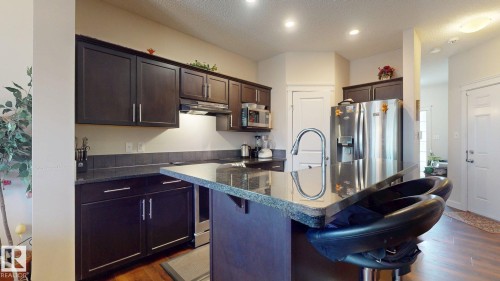 2917 16 A Avenue, Edmonton, AB - Indoor Photo Showing Kitchen