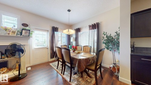 2917 16 A Avenue, Edmonton, AB - Indoor Photo Showing Dining Room